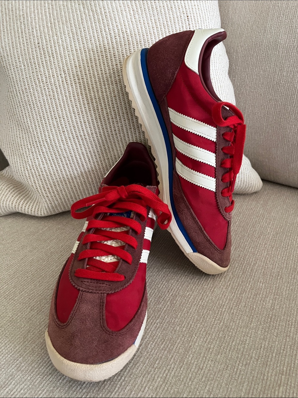 Adidas SL 72 RS Men’s Size 7.5 Women’s Size 9 Shadow Red White Blue Cream